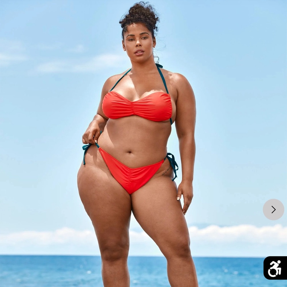 Sexy bikini Fashion to Figure Agent Jinx Tabria Majors